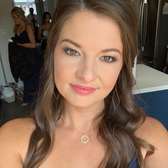 Meet your Posher, Jacqueline - Picture 1 of 1